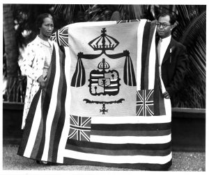 ハワイアンの愛国心が詰まっているフラッグキルト（Photo provided by Hawaii State Archives)