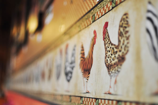 ニワトリを探そう！ | パシフィックリゾートのホロホロ ハワイ カワラ版